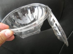 Διαφανές μπωλ σαλάτας πλαστικό 500ml με ενσωματωμένο καπάκι (1000 τμχ.)