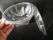 Διαφανές μπωλ σαλάτας πλαστικό 750ml με ενσωματομένο καπάκι (1000 τμχ.)
